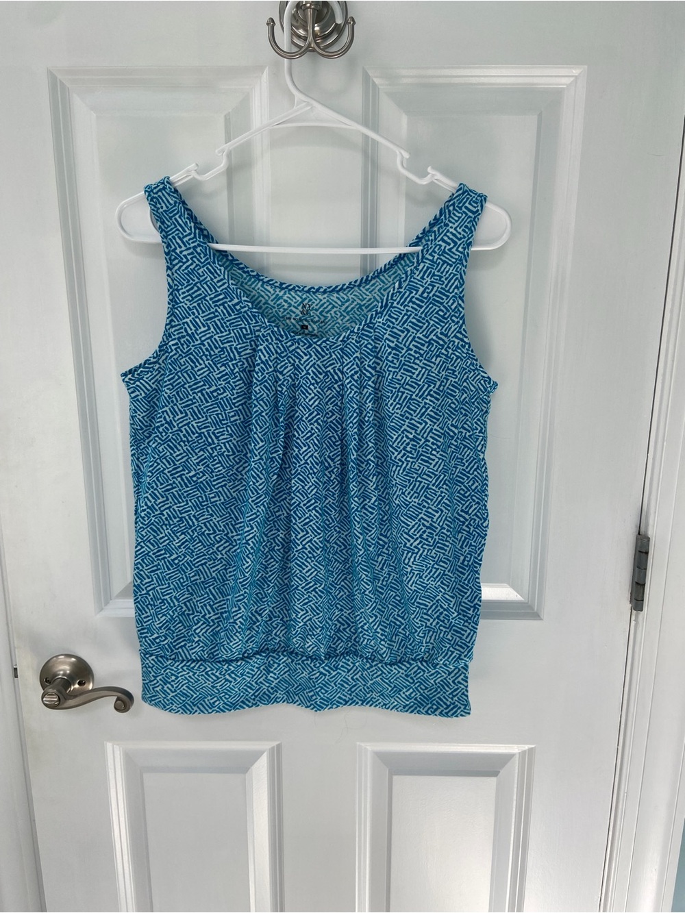 New York & Company Teal Geometric Print Tank Top